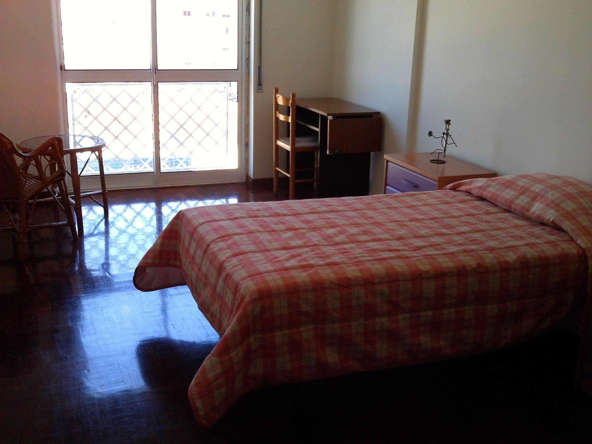 Homestay Marialva Park Seixal  Luaran gambar